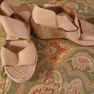 Eileen Fisher 9.5 9 1/2 Beige Sandals Wedge Heels Shoes